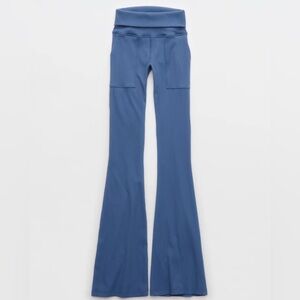 Offline By Arie Foldover Low Rise‎ Flare Pants Size Small Short Color Blue